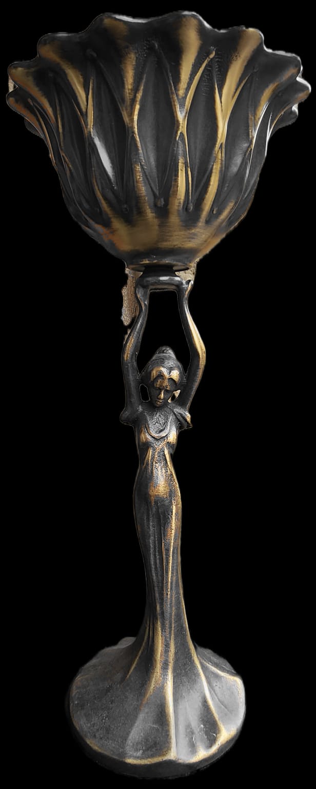 Italian statuette in a lacquered black and gold heavy metal