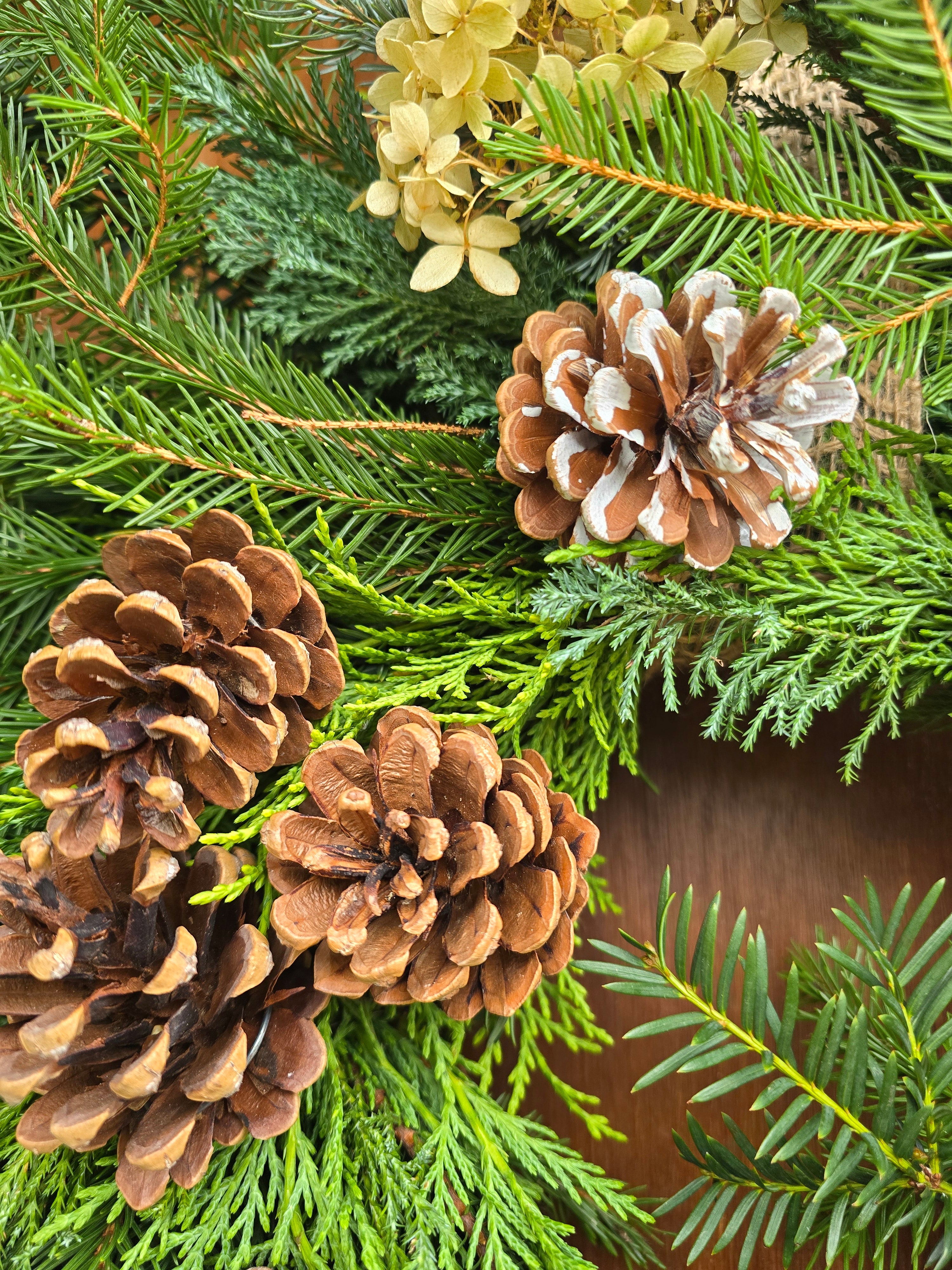 Luxury Fresh Christmas Wreath - John Cullen Gardens